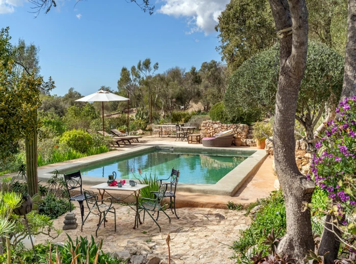 Charming finca with pool in an idyllic location-2