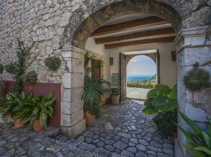 Holiday Rental:Exclusive luxury estate in Valldemossa-3