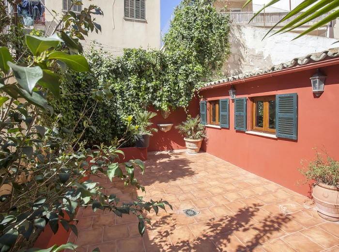 Romantic villa with patio in El Terreno-18