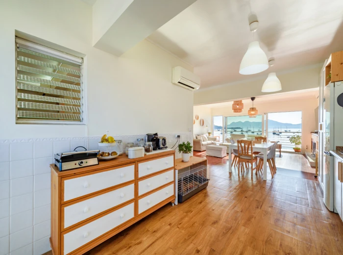 Spectacular seafront apartment in Puerto Pollensa-15