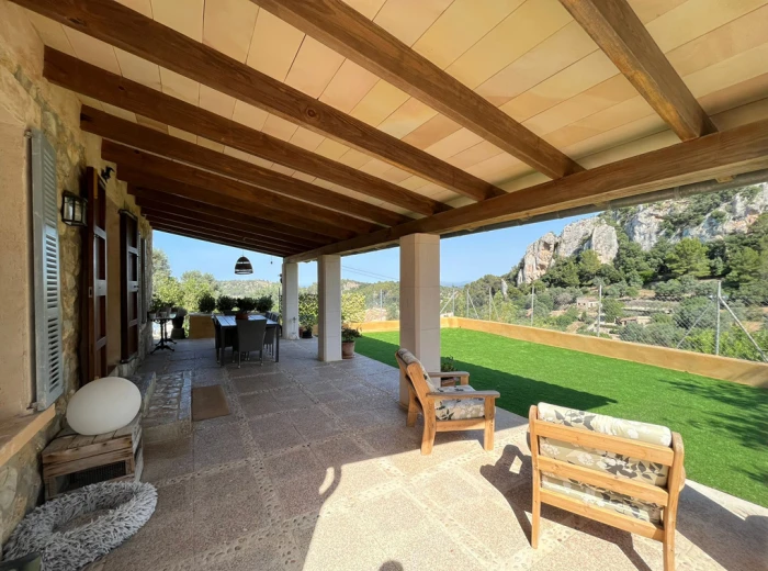 Country house with beautiful views in Mancor del Valle-3