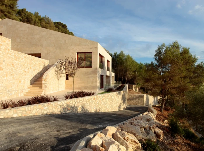 A modern villa in an exclusive position with views over the Canyamel Valley-8