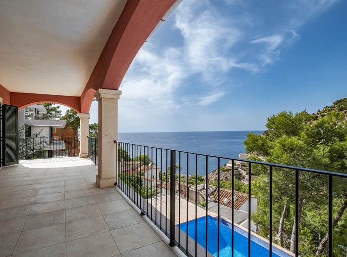 Villa mediterránea con vistas al mar-7