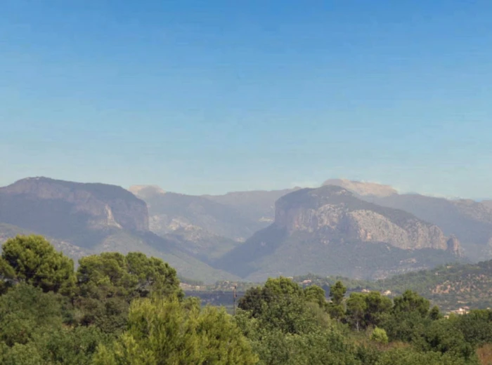 Finca with views over Palma and the Tramuntana Mountains-16