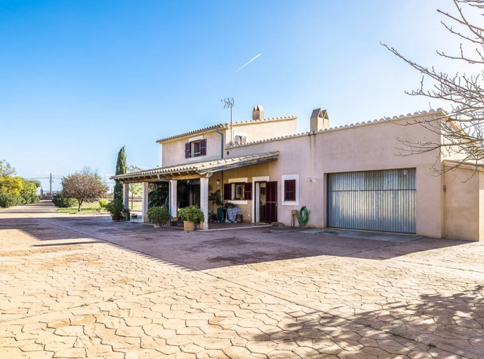 Well-maintained country house with pool and mountain views in Consell-18