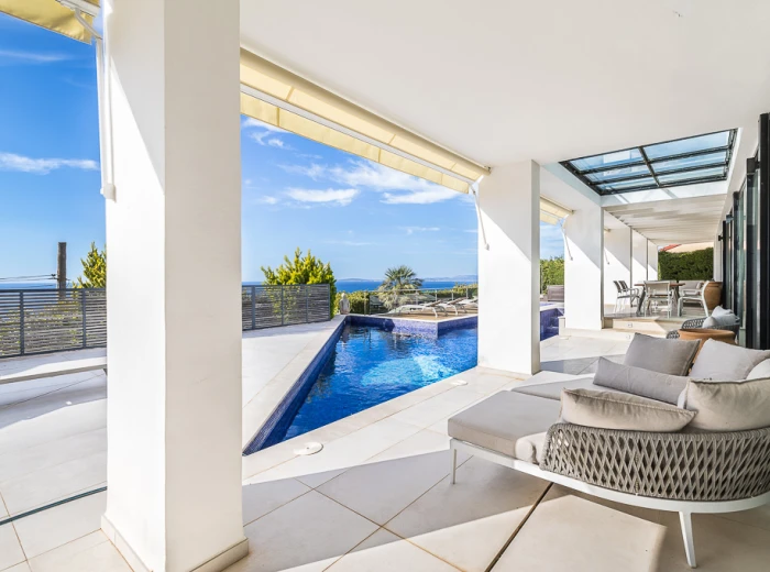 Modern villa top located and superb Bay views in Bahia Azul-3
