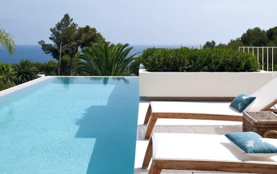 Villa de diseño con fantásticas vistas al mar en Costa de los Pinos