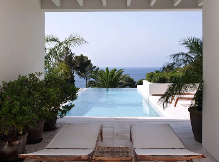 Villa de diseño con fantásticas vistas al mar en Costa de los Pinos-11