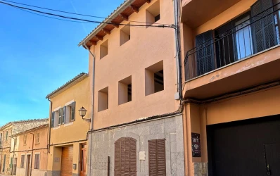 Townhouse to renovate in Alaró