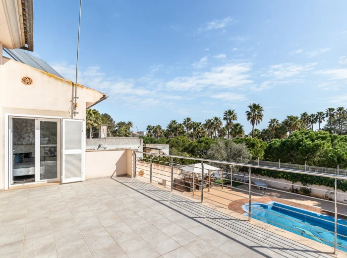 Large detached house with pool near the beach of Sa Coma-11
