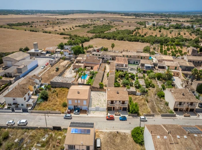 Urban plot with building permission in Ses Salines-1