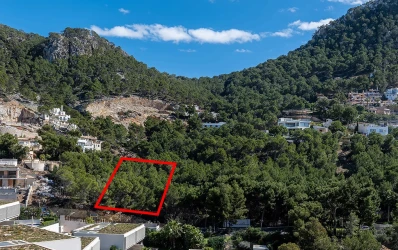 Building plot with partial sea view, Cala Llamp
