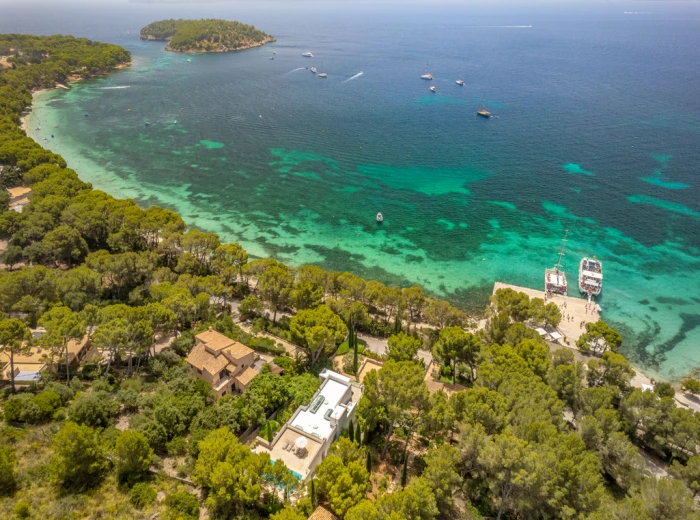 Luxuriöse Villa am Strand von Formentor-2