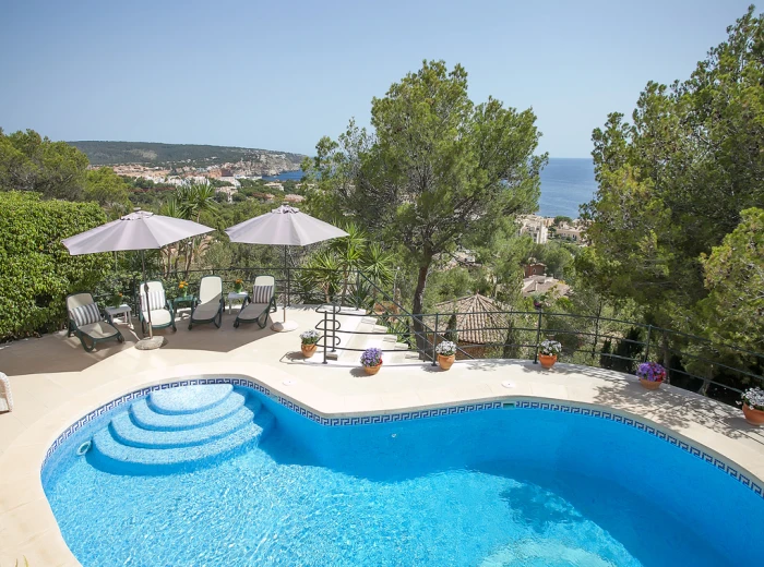 Villa with breathtaking sea views in Santa Ponsa-8