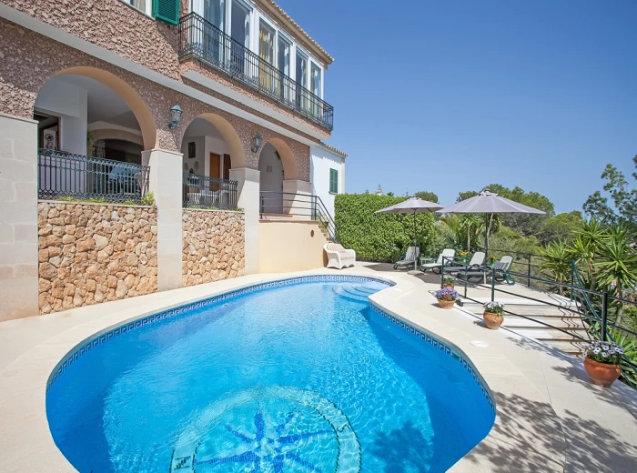 Villa mit fantastischem Meerblick in Santa Ponsa-2