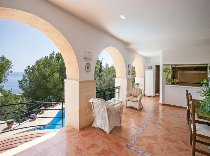 Villa mit fantastischem Meerblick in Santa Ponsa-9