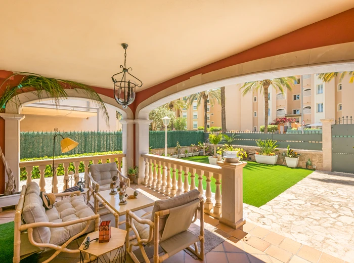 Schöne Villa mit Pool in privilegierter Lage an der Playa de Palma - Mallorca-11