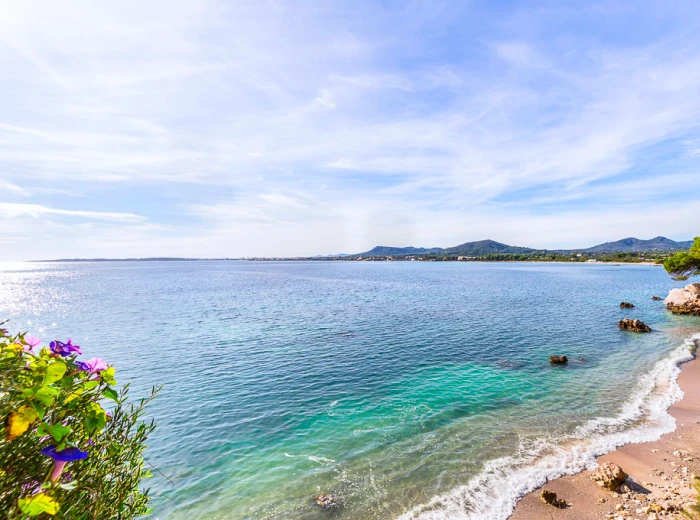 Chalet de diseño con vistas al mar en Costa de los Pinos-8